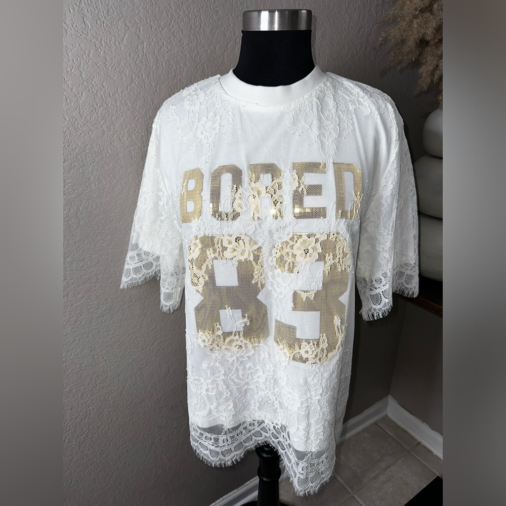 White Lace Top w Gold Embellishment Size S NWOT